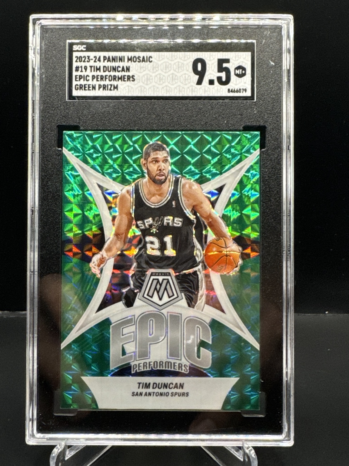 Tim Duncan Epic Performers Green Prizm